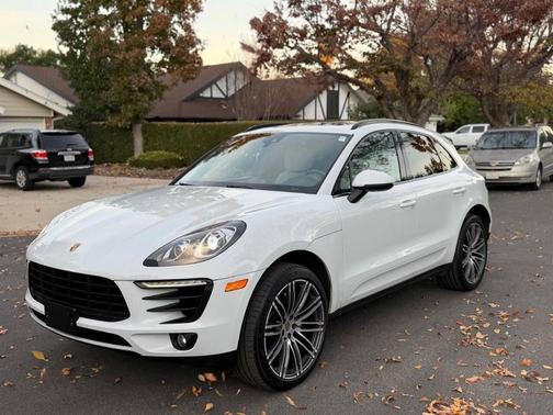 2017 Porsche Macan S