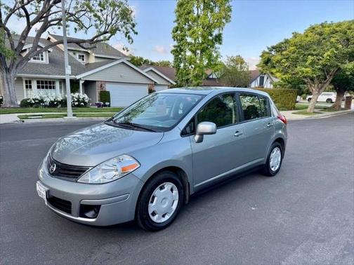 2010 Nissan Versa 1.8 S
