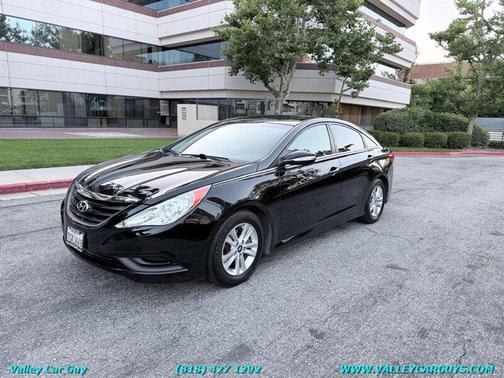 Phantom Black Metallic 2014 Hyundai SONATA GLS