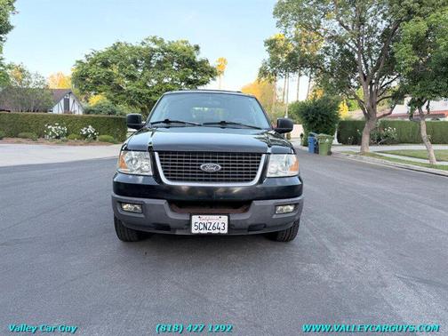 Black Clearcoat 2003 Ford Expedition XLT