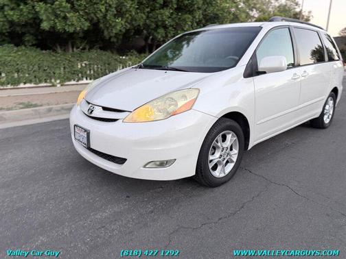Arctic Frost Pearl 2006 Toyota Sienna XLE Limited