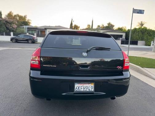 2005 Dodge Magnum RT