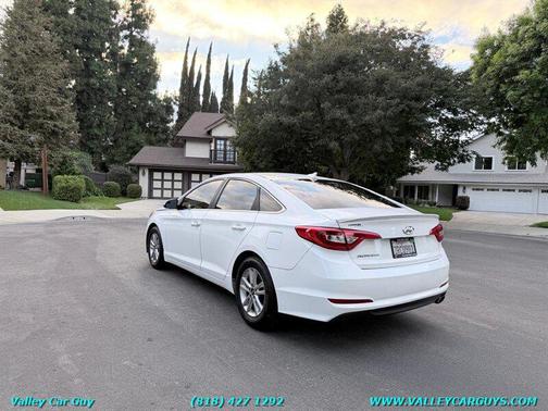 Quartz White Pearl 2016 Hyundai SONATA SE