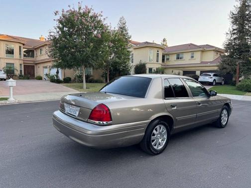 2006 Ford Crown Victoria LX