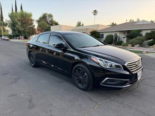 2016 Hyundai SONATA SE