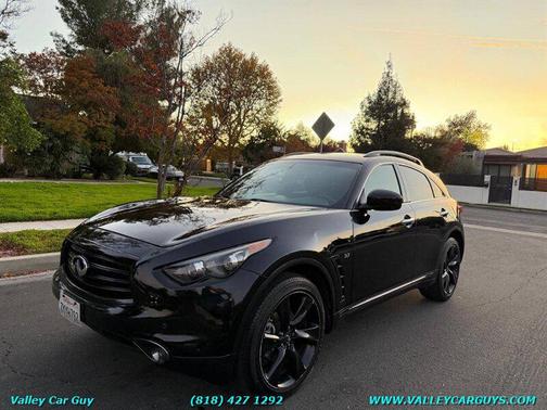 2015 INFINITI QX70 Base