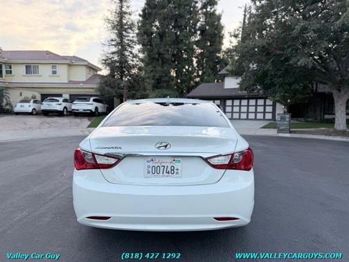 White 2011 Hyundai SONATA GLS