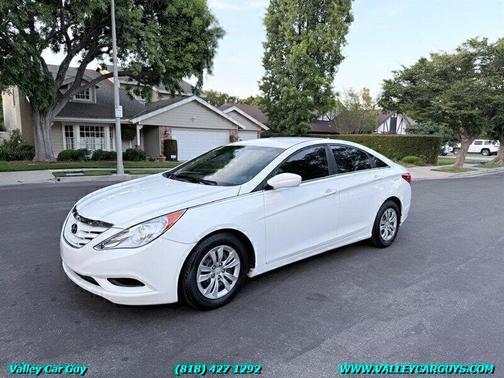 White 2011 Hyundai SONATA GLS