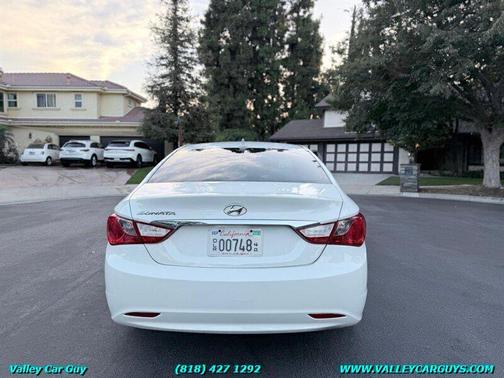 White 2011 Hyundai SONATA GLS