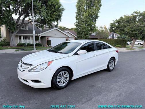 White 2011 Hyundai SONATA GLS