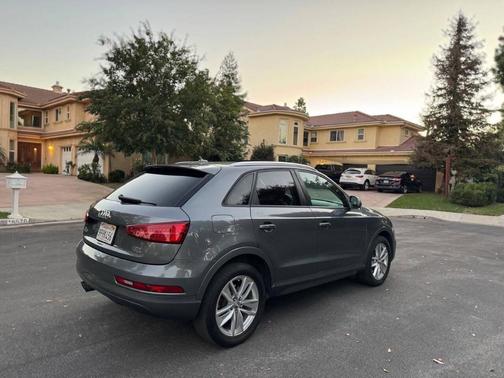 2017 Audi Q3 2.0T Premium