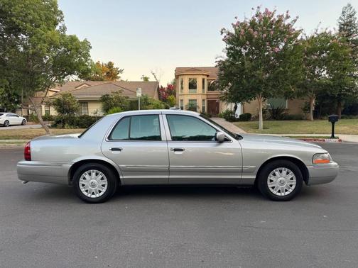 2004 Mercury Grand Marquis GS
