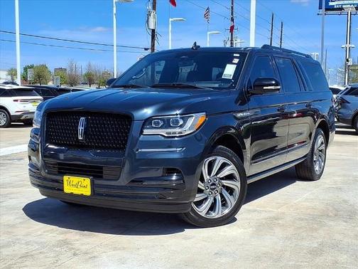 FLIGHT BLUE METALLIC CLEARC 2024 Lincoln Navigator L RESERVE