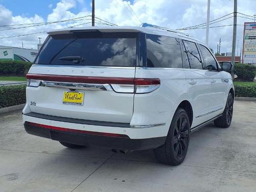 PRISTINE WHITE METALLIC 3C 2022 Lincoln Navigator RESERVE