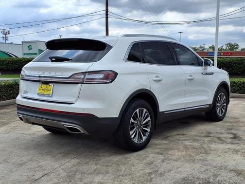 2023 Lincoln Nautilus STANDARD