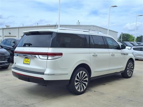 2023 Lincoln Navigator L RESERVE