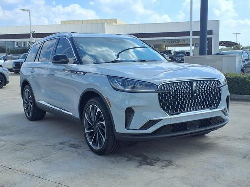 Gray Clearcoat 2027 Lincoln Aviator Reserve AWD