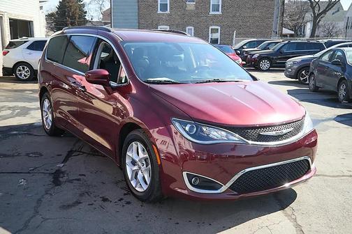 2018 Chrysler Pacifica Touring Plus