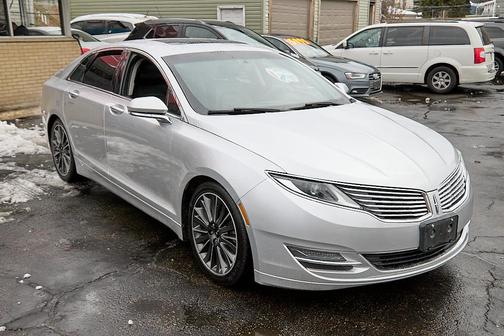 2016 Lincoln MKZ Base