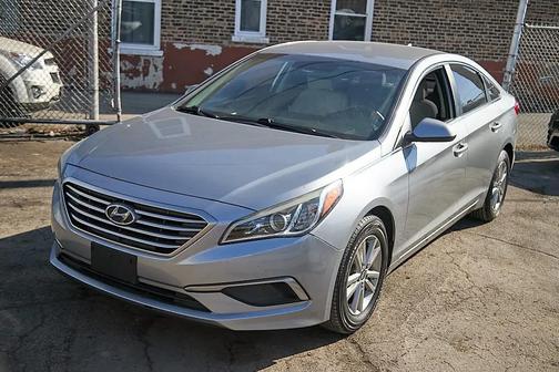 2017 Hyundai SONATA SE