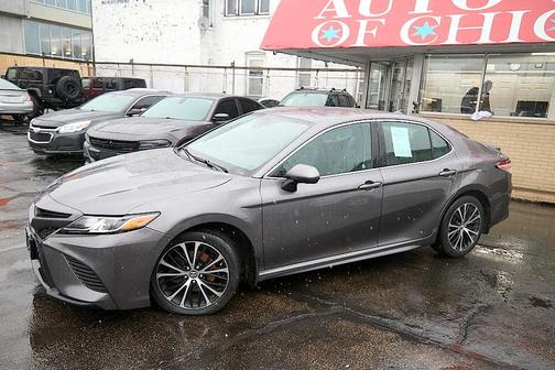 2019 Toyota Camry SE