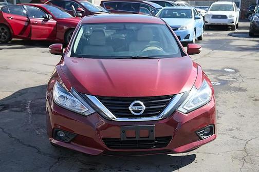 RED 2017 Nissan Altima 2.5 SV