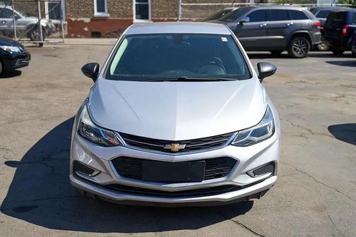 Silver Ice Metallic 2017 Chevrolet Cruze Premier