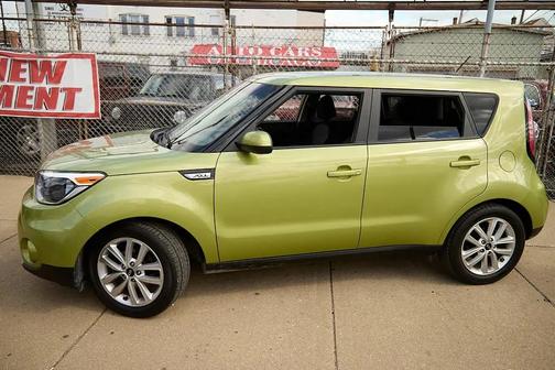 2019 Kia Soul +