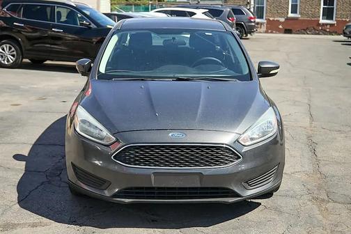 Magnetic Metallic 2018 Ford Focus SE