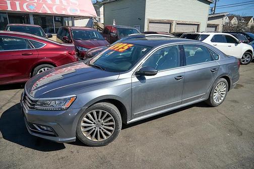 2016 Volkswagen Passat 1.8T SE w/Technology