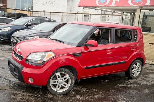 2010 Kia Soul +