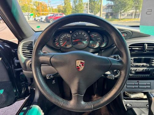 2002 Porsche 911 Carrera 4S