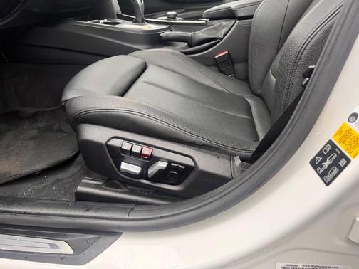 2018 BMW 330 i xDrive