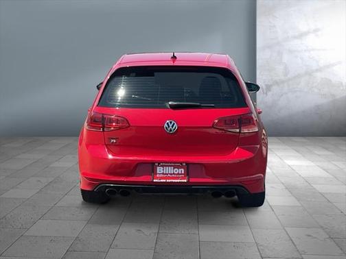 2016 Volkswagen Golf R 2.0T DSG