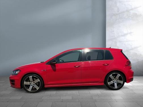 2016 Volkswagen Golf R 2.0T DSG
