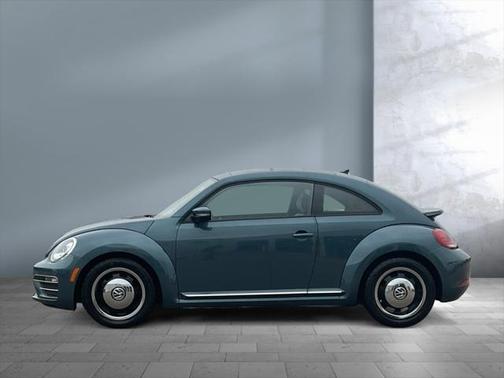 2018 Volkswagen Beetle 2.0T Coast