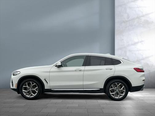 2025 BMW X4 xDrive30i