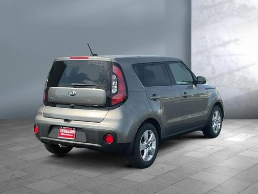 Titanium Gray 2018 Kia Soul Base