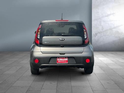 Titanium Gray 2018 Kia Soul Base