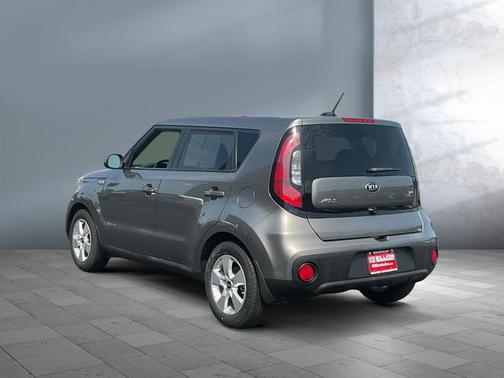 Titanium Gray 2018 Kia Soul Base