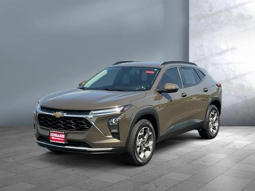 Harvest Bronze Metallic 2024 Chevrolet Trax LT