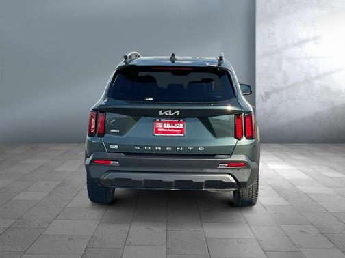 2022 Kia Sorento S