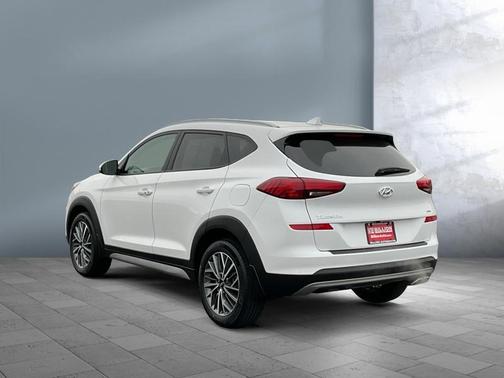 2021 Hyundai TUCSON SEL