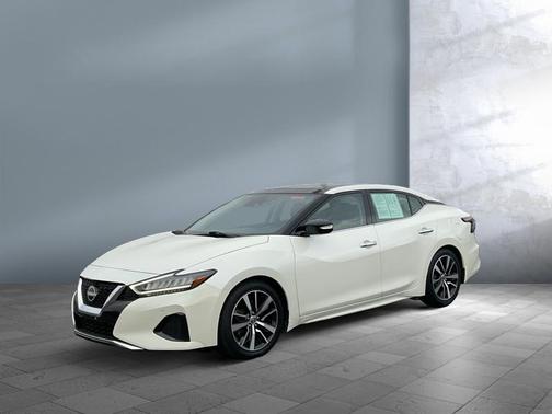 2023 Nissan Maxima SL