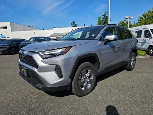 2022 Toyota RAV4 Hybrid XLE
