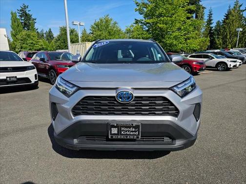 2022 Toyota RAV4 Hybrid XLE