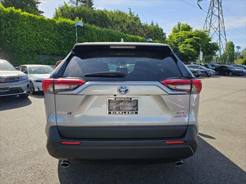 2022 Toyota RAV4 Hybrid XLE