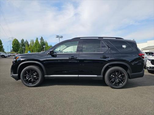 2025 Honda Pilot Touring 8-Passenger