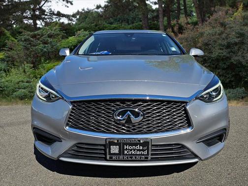 2017 INFINITI QX30 Base