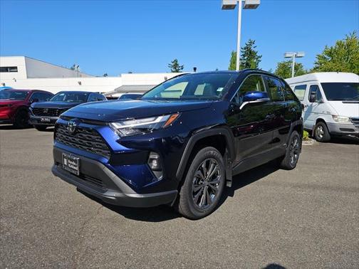 2025 Toyota RAV4 Hybrid XLE Premium